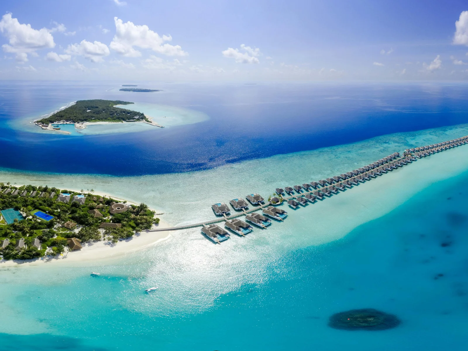 From water villas to coral reefs—live the Maldivian dream